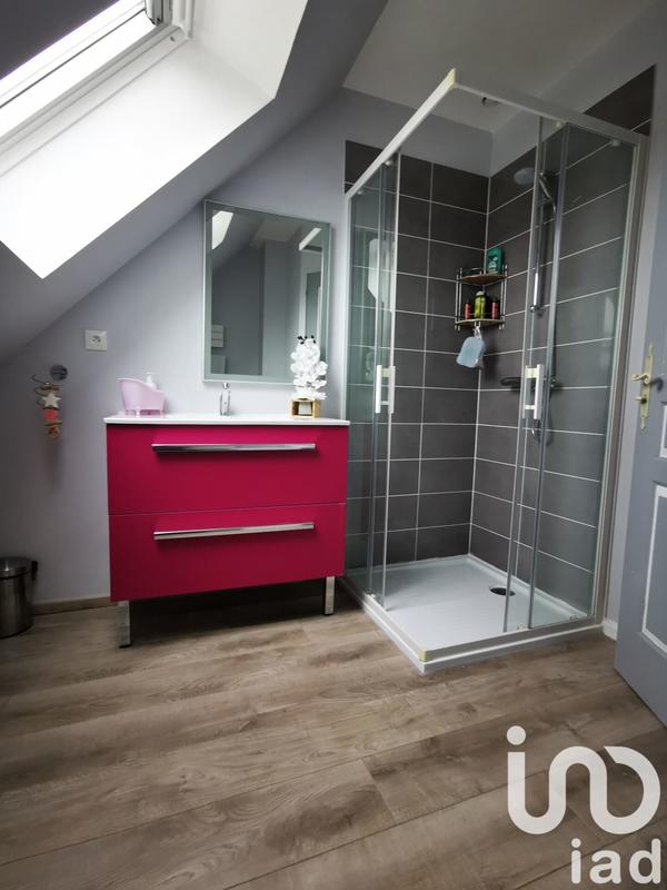 Maison - 95 m² - 6 pièces