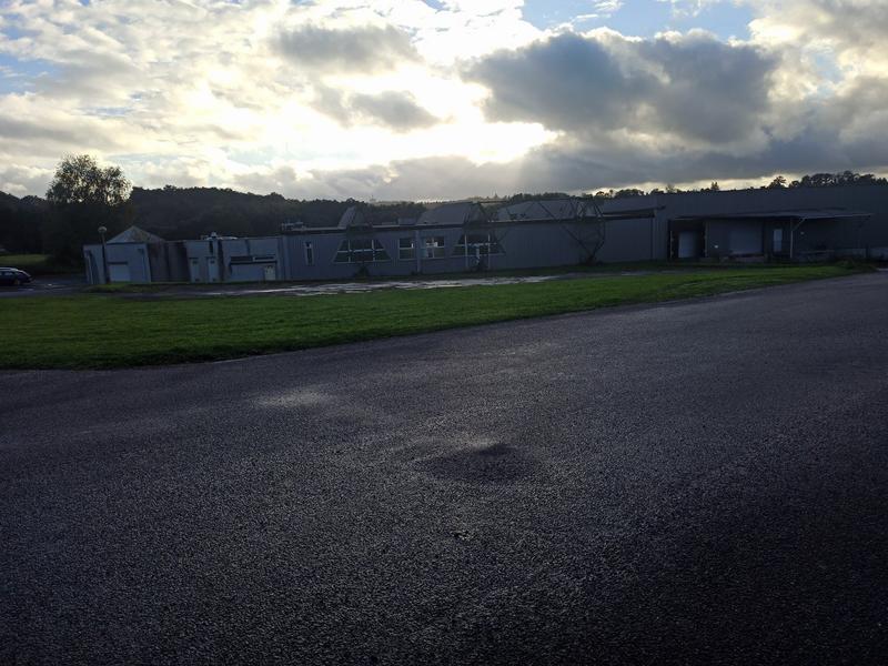 Local commercial - 1 306 m²