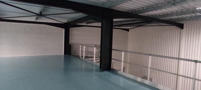 Local d'activité / Entrepôt - 336 m²