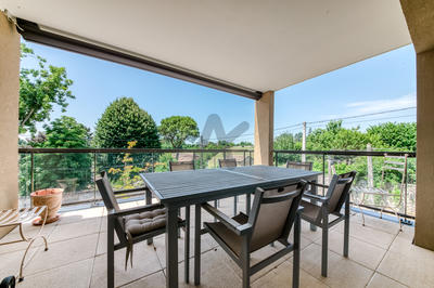 Appartement - 93 m² - 4 pièces