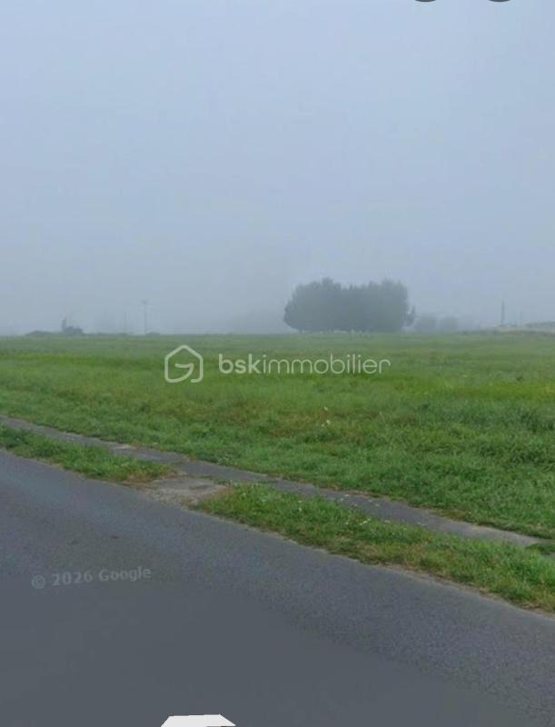 Terrain constructible - 3 738 m²