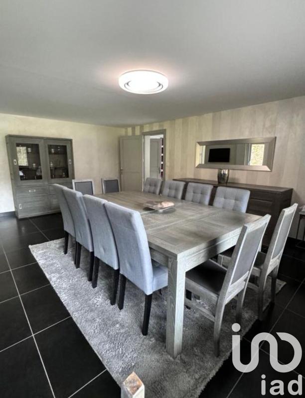 Maison de maîtres - 352 m² - 13 pièces