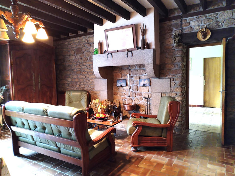 Maison - 98 m² - 5 pièces