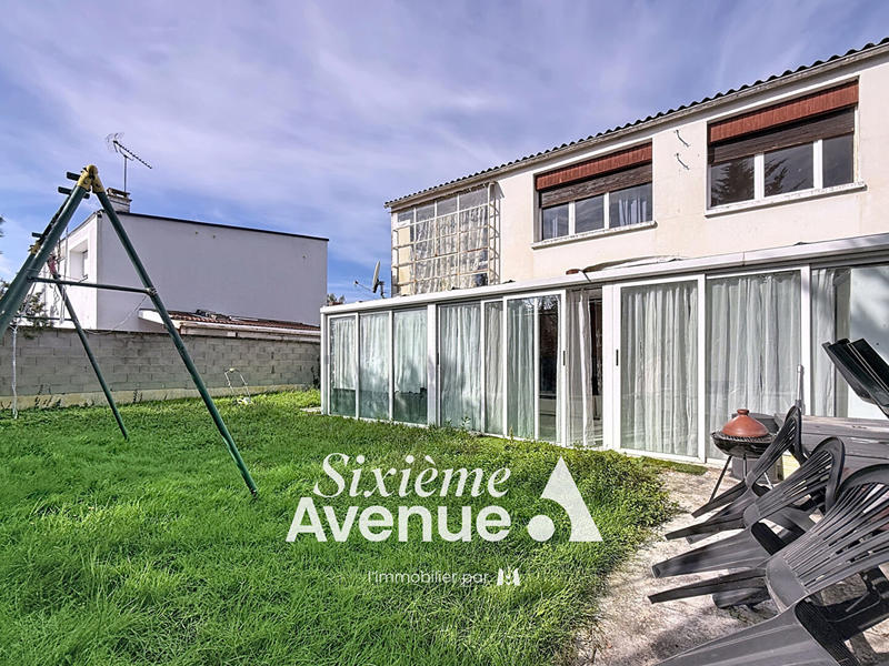 Maison - 88 m² - 5 pièces