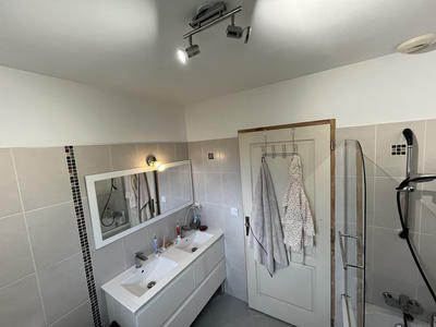 Maison - 102 m² - 4 pièces