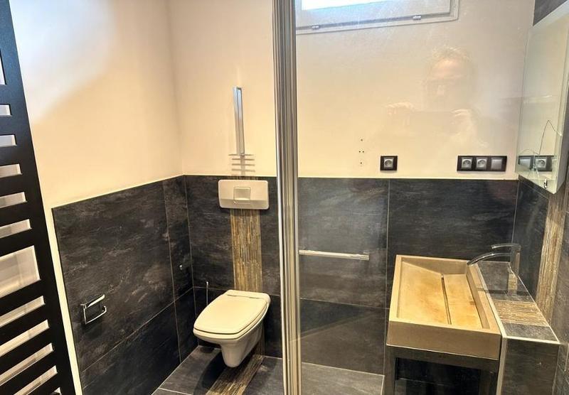 Maison - 215 m² - 5 pièces