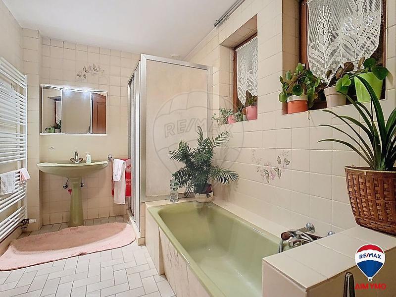 Appartement - 144 m² - 5 pièces