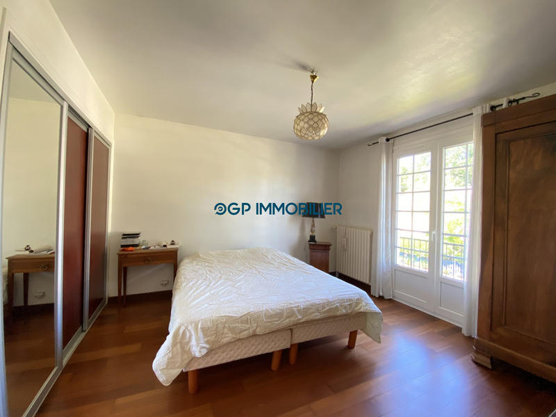 Maison - 180 m² - 6 pièces