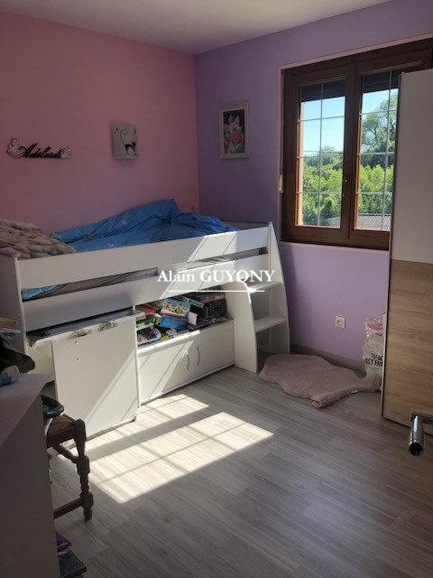 Maison traditionnelle - 96 m² - 5 pièces