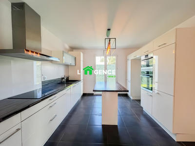 Maison - 101 m² - 4 pièces