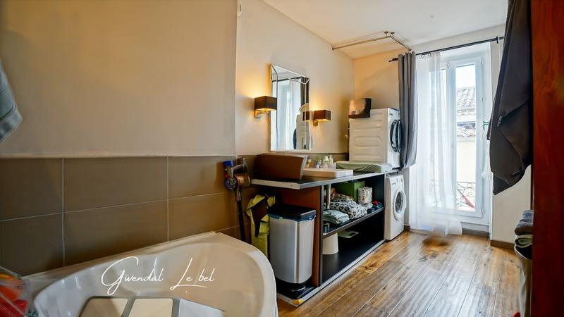 Immeuble - 130 m² - 4 pièces