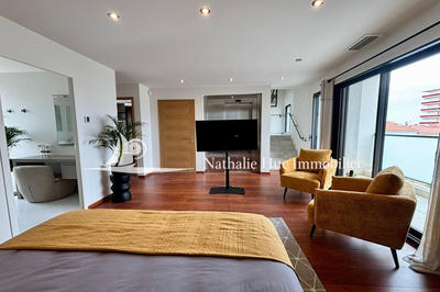 Maison contemporaine - 174 m² - 5 pièces