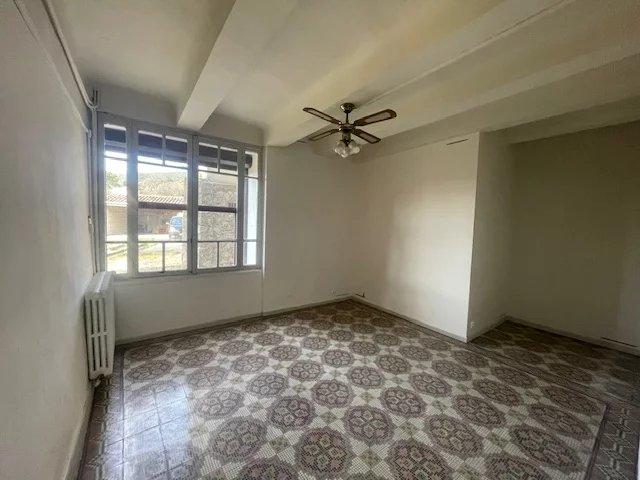 Maison - 195 m² - 9 pièces