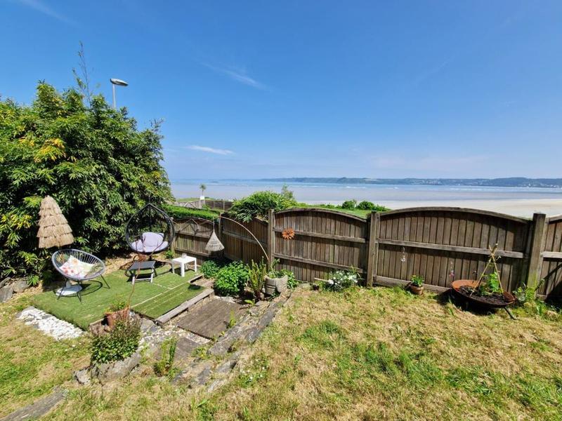 Maison - 145 m² - 8 pièces