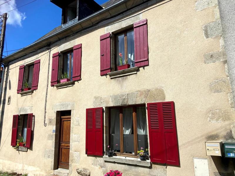 Maison - 165 m² - 9 pièces