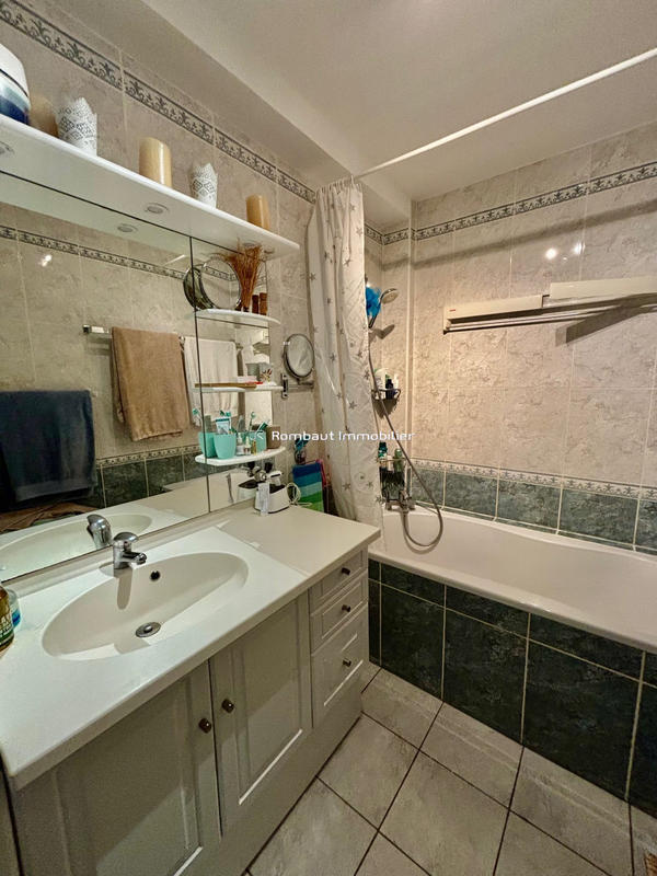 Appartement - 79 m² - 4 pièces