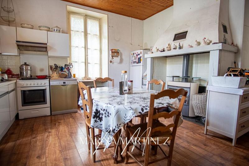 Maison - 333 m² - 14 pièces
