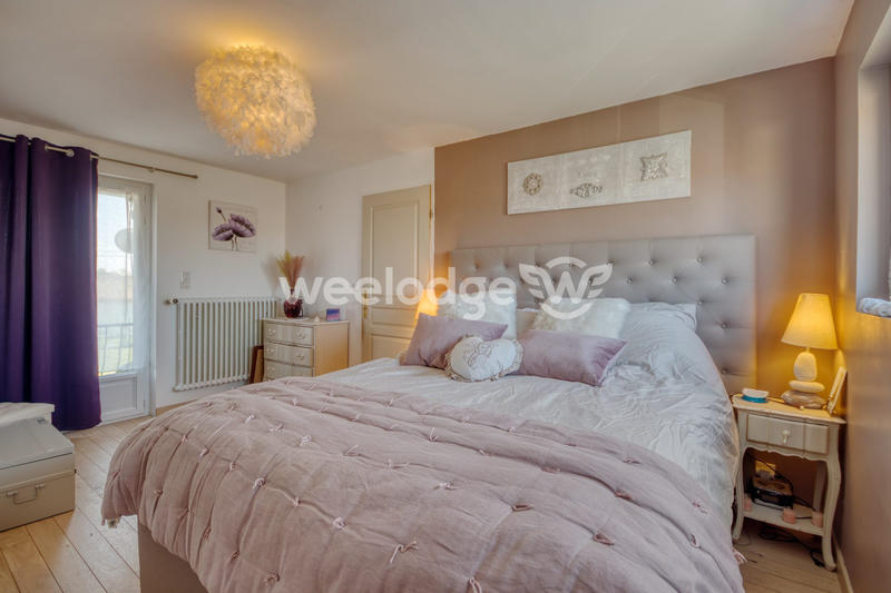 Maison - 450 m² - 13 pièces