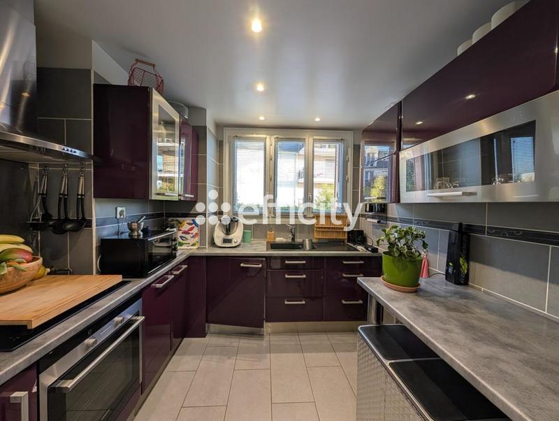 Appartement - 70 m² - 3 pièces