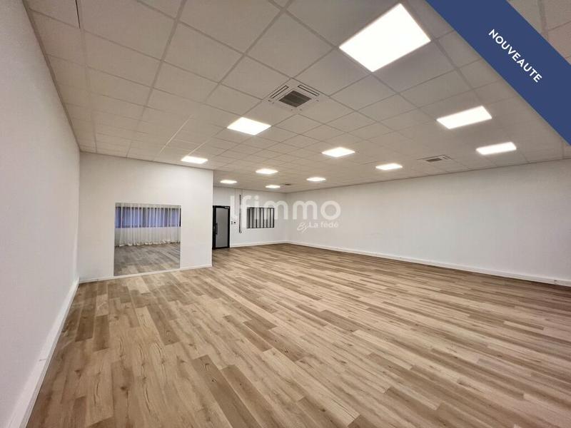 Local commercial - 117 m² - 2 pièces