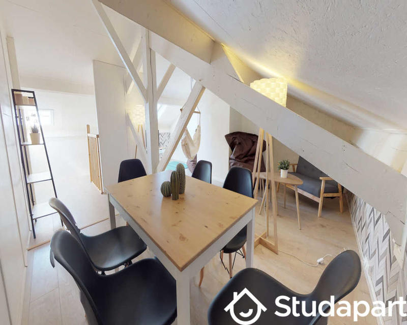 Chambre - 60 m² - 1 pièce