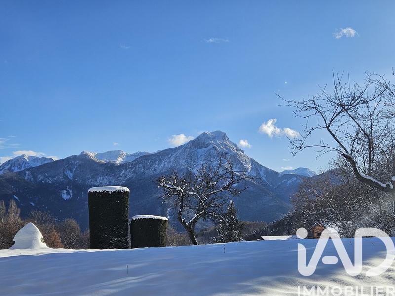 Maison - 372 m² - 14 pièces