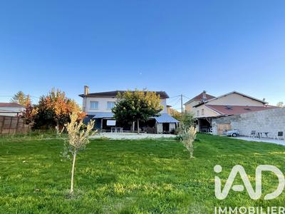 Maison de campagne - 212 m² - 7 pièces