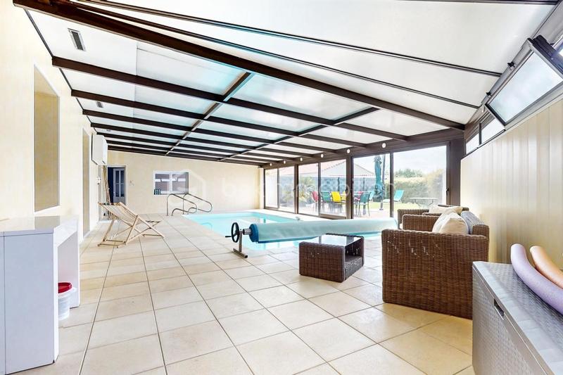 Bureau - 35 m² - 6 pièces