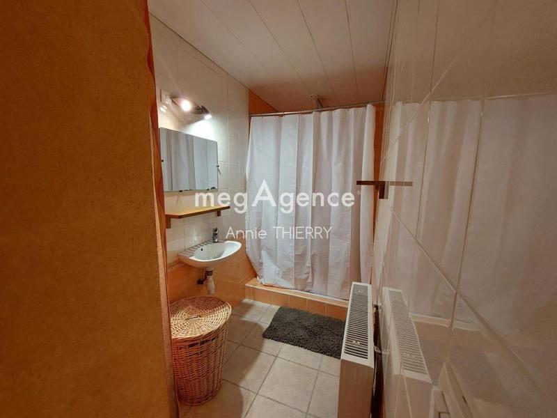 Maison traditionnelle - 167 m² - 7 pièces