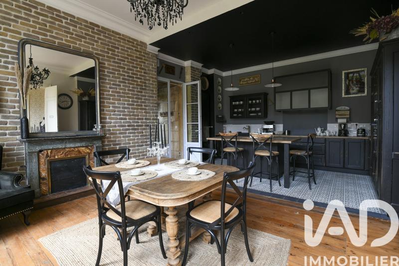 Maison - 309 m² - 10 pièces