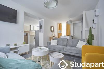 Chambre - 10 m² - 1 pièce