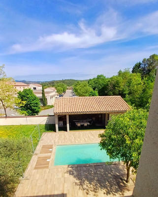 Maison - 472 m² - 7 pièces