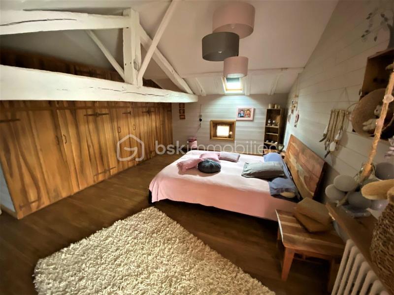 Propriété - 248 m² - 10 pièces