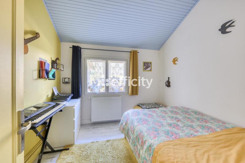 Maison - 171 m² - 7 pièces