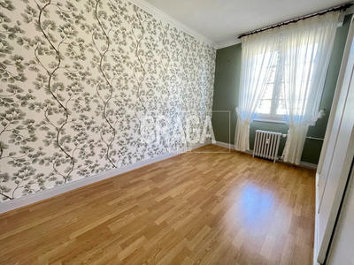 Appartement - 76 m² - 5 pièces