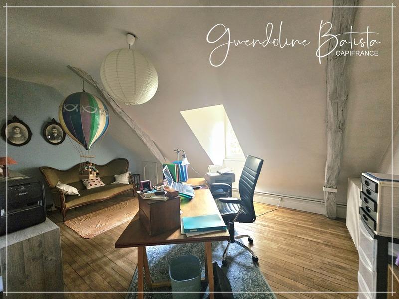 Maison en pierre - 306 m² - 11 pièces