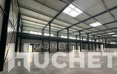 Local d'activité / Entrepôt - 460 m²