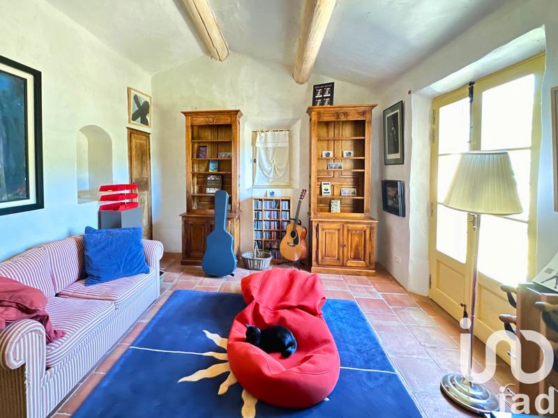 Maison - 200 m² - 6 pièces