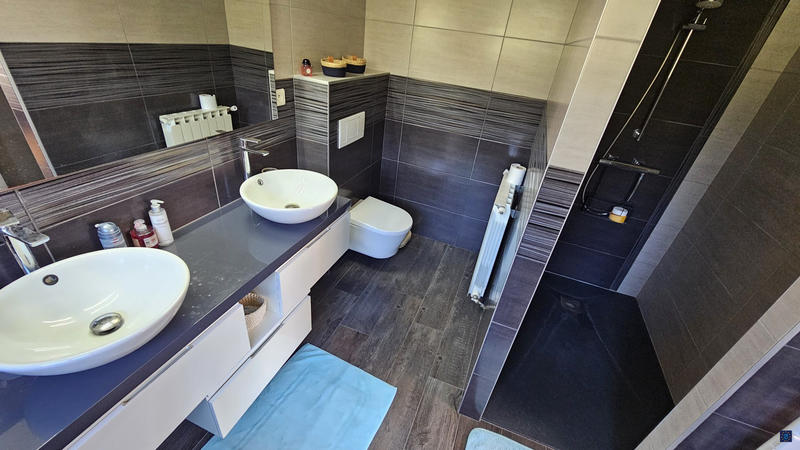 Maison contemporaine - 188 m² - 5 pièces