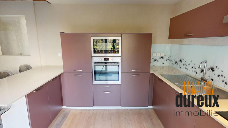 Maison - 159 m² - 6 pièces