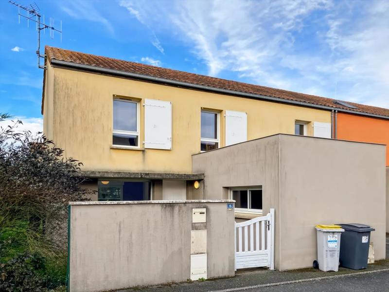 Maison - 98 m² - 5 pièces