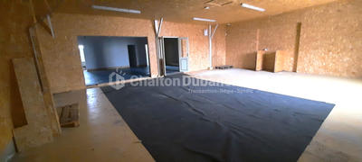 Local d'activités - 171 m² - 5 pièces