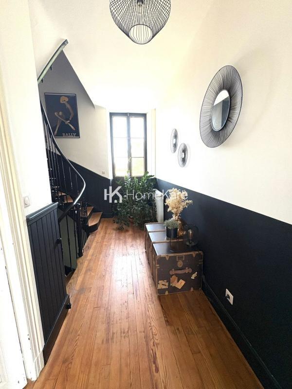 Maison - 160 m² - 5 pièces