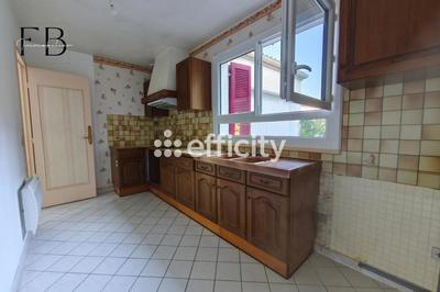 Maison - 94 m² - 4 pièces