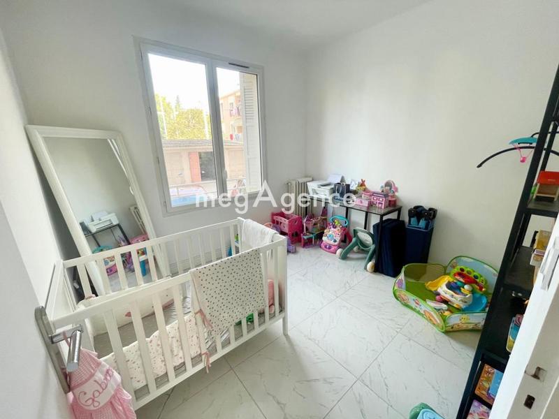 Appartement - 97 m² - 5 pièces