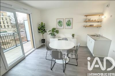 Studio - 25 m² - 1 pièce