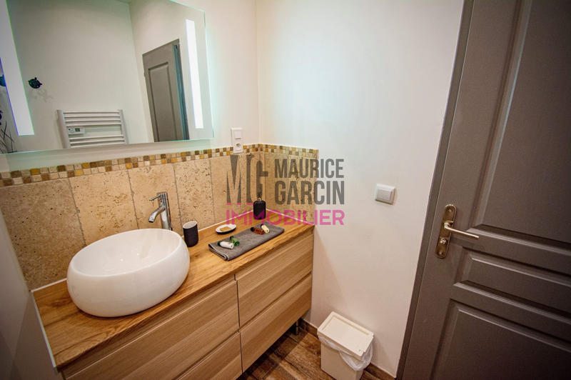 Mas - 376 m² - 15 pièces