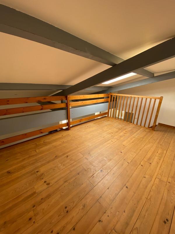 Immeuble - 117 m² - 7 pièces