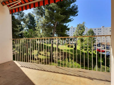 Appartement - 90 m² - 5 pièces