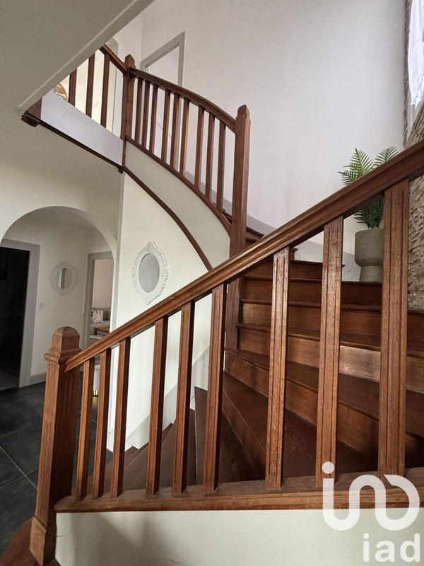 Maison - 122 m² - 6 pièces